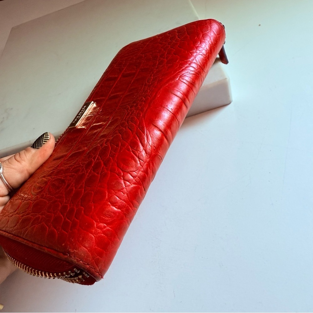 Kate Spade Rialto Place Neda Red Engine Croc Embossed Leather Zip Around Wallet - Picture 3 of 9